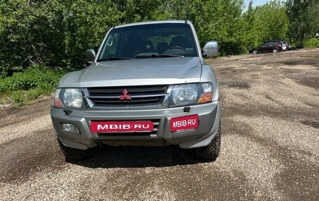 Mitsubishi Pajero III рестайлинг, 2001 год, 1 200 000 рублей, 37 фотография