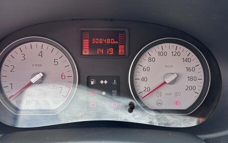Renault Sandero I, 2011 год, 300 000 рублей, 23 фотография