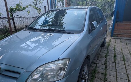 Toyota Corolla, 2004 год, 400 000 рублей, 3 фотография