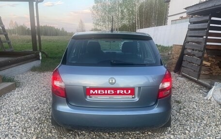 Skoda Fabia II, 2011 год, 550 000 рублей, 4 фотография