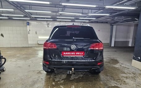 Volkswagen Touareg III, 2012 год, 1 850 000 рублей, 4 фотография
