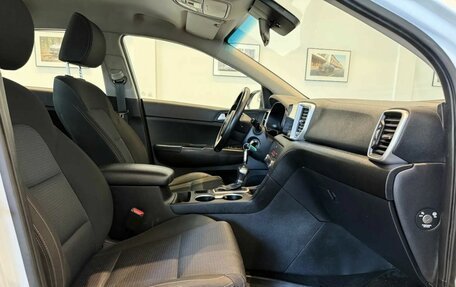 KIA Sportage IV рестайлинг, 2021 год, 1 860 000 рублей, 16 фотография
