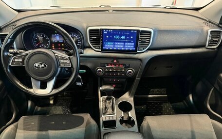 KIA Sportage IV рестайлинг, 2021 год, 1 860 000 рублей, 15 фотография
