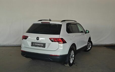 Volkswagen Tiguan II, 2021 год, 2 630 000 рублей, 4 фотография