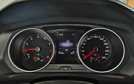 Volkswagen Tiguan II, 2021 год, 2 630 000 рублей, 12 фотография