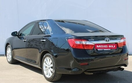 Toyota Camry, 2014 год, 1 890 000 рублей, 5 фотография