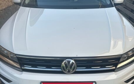 Volkswagen Tiguan II, 2019 год, 2 650 000 рублей, 1 фотография