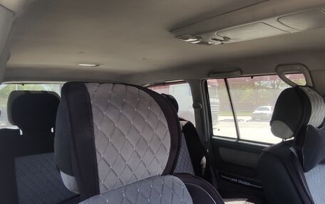 Toyota Land Cruiser 100 рестайлинг 2, 2007 год, 2 500 000 рублей, 8 фотография
