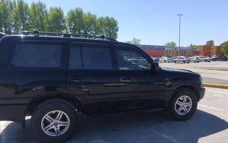 Toyota Land Cruiser 100 рестайлинг 2, 2007 год, 2 500 000 рублей, 14 фотография