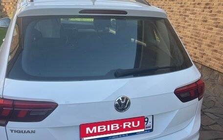 Volkswagen Tiguan II, 2019 год, 2 650 000 рублей, 3 фотография