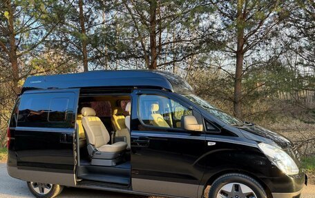 Hyundai Grand Starex Grand Starex I рестайлинг 2, 2013 год, 2 800 000 рублей, 3 фотография