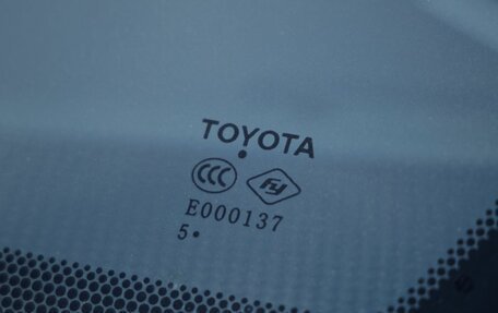 Toyota RAV4, 2025 год, 4 428 000 рублей, 11 фотография
