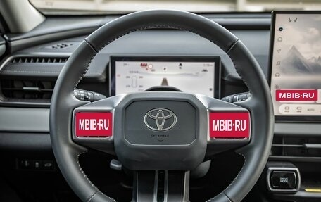 Toyota RAV4, 2025 год, 4 428 000 рублей, 25 фотография