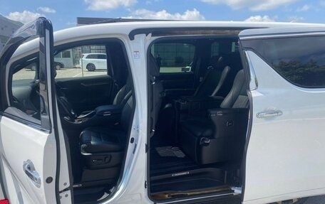 Toyota Alphard III, 2021 год, 7 фотография