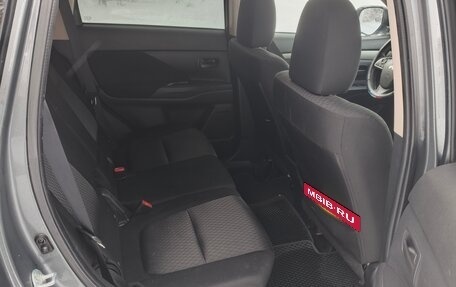Mitsubishi Outlander III рестайлинг 3, 2014 год, 1 430 000 рублей, 12 фотография