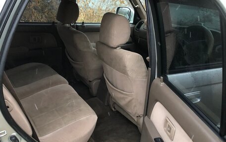 Toyota Hilux Surf III рестайлинг, 2000 год, 1 200 000 рублей, 21 фотография
