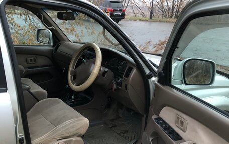 Toyota Hilux Surf III рестайлинг, 2000 год, 1 200 000 рублей, 18 фотография