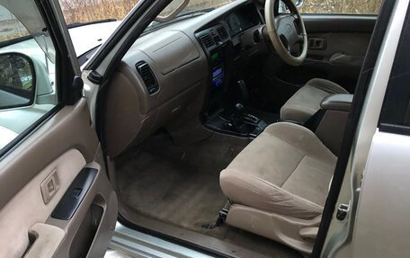 Toyota Hilux Surf III рестайлинг, 2000 год, 1 200 000 рублей, 17 фотография