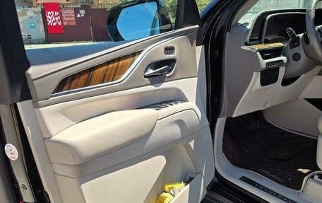 Cadillac Escalade V, 2021 год, 8 800 000 рублей, 9 фотография