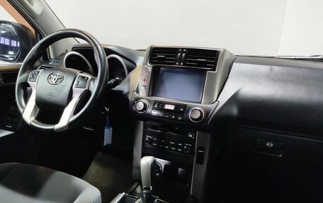 Toyota Land Cruiser Prado 150 рестайлинг 2, 2012 год, 2 950 000 рублей, 11 фотография