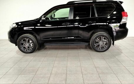 Toyota Land Cruiser Prado 150 рестайлинг 2, 2012 год, 2 950 000 рублей, 5 фотография
