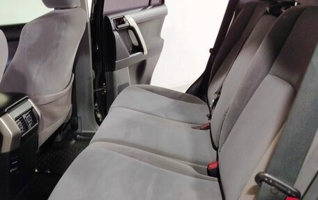 Toyota Land Cruiser Prado 150 рестайлинг 2, 2012 год, 2 950 000 рублей, 21 фотография