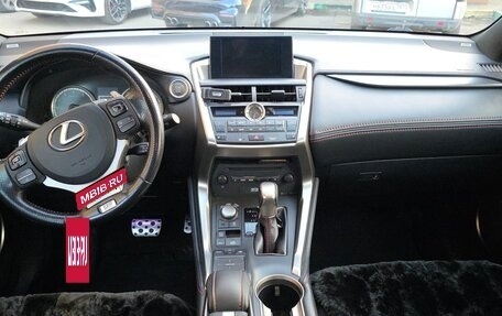 Lexus NX I, 2016 год, 3 300 000 рублей, 10 фотография