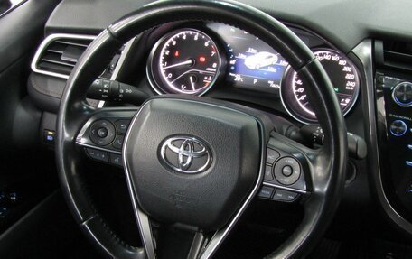 Toyota Camry, 2019 год, 2 940 000 рублей, 16 фотография