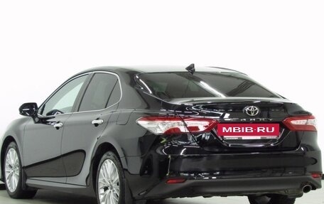 Toyota Camry, 2019 год, 2 940 000 рублей, 6 фотография