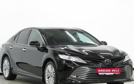 Toyota Camry, 2019 год, 2 940 000 рублей, 10 фотография
