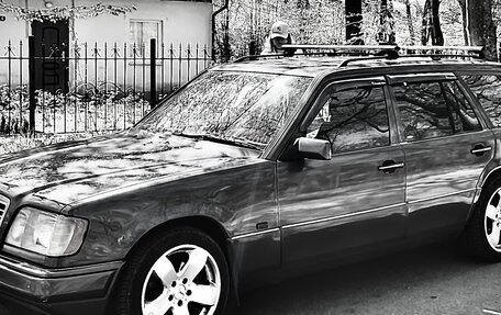 Mercedes-Benz E-Класс, 1994 год, 488 000 рублей, 1 фотография