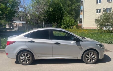 Hyundai Solaris II рестайлинг, 2015 год, 870 000 рублей, 4 фотография