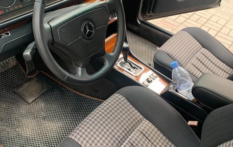 Mercedes-Benz E-Класс, 1994 год, 488 000 рублей, 8 фотография