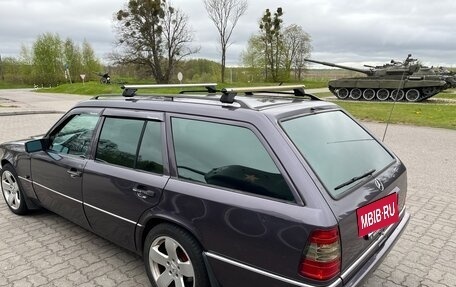 Mercedes-Benz E-Класс, 1994 год, 488 000 рублей, 4 фотография