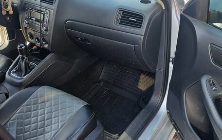 Volkswagen Jetta VI, 2014 год, 810 000 рублей, 3 фотография