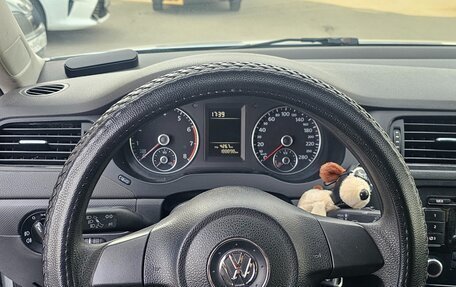 Volkswagen Jetta VI, 2014 год, 810 000 рублей, 16 фотография