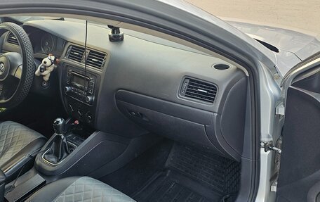 Volkswagen Jetta VI, 2014 год, 810 000 рублей, 23 фотография