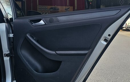 Volkswagen Jetta VI, 2014 год, 810 000 рублей, 13 фотография