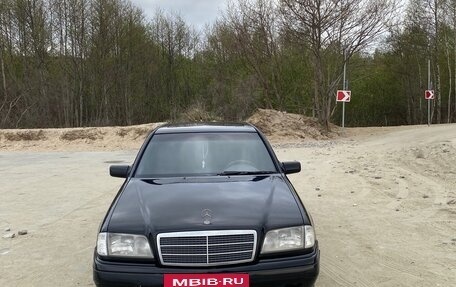 Mercedes-Benz C-Класс, 1996 год, 350 000 рублей, 3 фотография