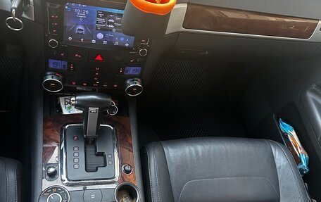 Volkswagen Touareg III, 2007 год, 1 100 000 рублей, 14 фотография