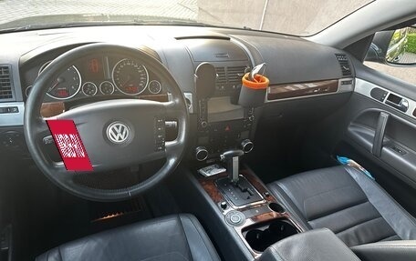 Volkswagen Touareg III, 2007 год, 1 100 000 рублей, 24 фотография