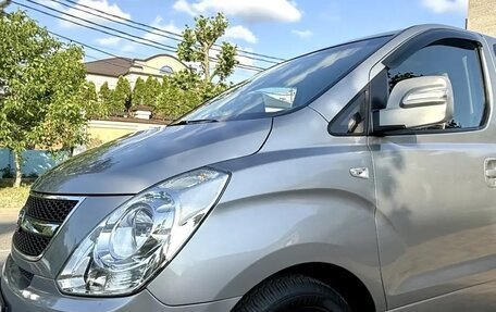 Hyundai Grand Starex Grand Starex I рестайлинг 2, 2015 год, 2 100 000 рублей, 8 фотография