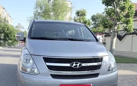 Hyundai Grand Starex Grand Starex I рестайлинг 2, 2015 год, 2 100 000 рублей, 11 фотография