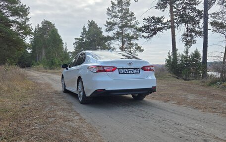 Toyota Camry, 2019 год, 2 680 000 рублей, 6 фотография