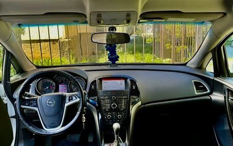 Opel Astra J, 2014 год, 950 000 рублей, 10 фотография