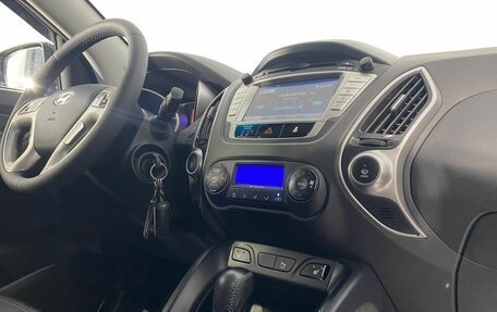 Hyundai ix35 I рестайлинг, 2013 год, 1 275 000 рублей, 26 фотография