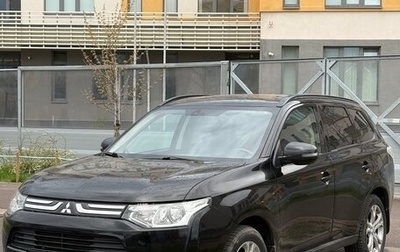 Mitsubishi Outlander III рестайлинг 3, 2013 год, 1 350 000 рублей, 1 фотография