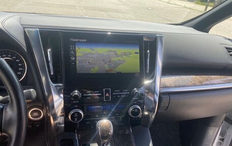 Toyota Alphard III, 2021 год, 4 900 000 рублей, 15 фотография
