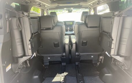 Toyota Alphard III, 2021 год, 4 900 000 рублей, 14 фотография