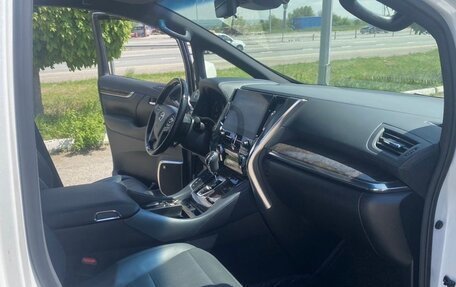 Toyota Alphard III, 2021 год, 4 900 000 рублей, 13 фотография